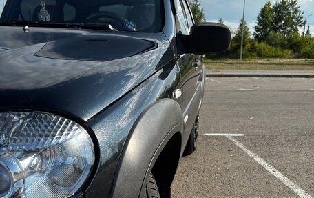 Chevrolet Niva I рестайлинг, 2011 год, 405 000 рублей, 4 фотография