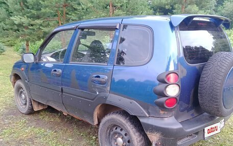 Chevrolet Niva I рестайлинг, 2006 год, 210 000 рублей, 4 фотография