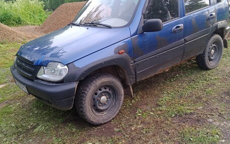 Chevrolet Niva I рестайлинг, 2006 год, 210 000 рублей, 5 фотография