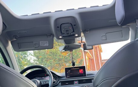 Audi A4, 2018 год, 2 950 000 рублей, 10 фотография