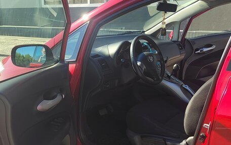 Toyota Auris II, 2008 год, 750 000 рублей, 7 фотография