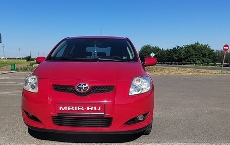 Toyota Auris II, 2008 год, 750 000 рублей, 3 фотография