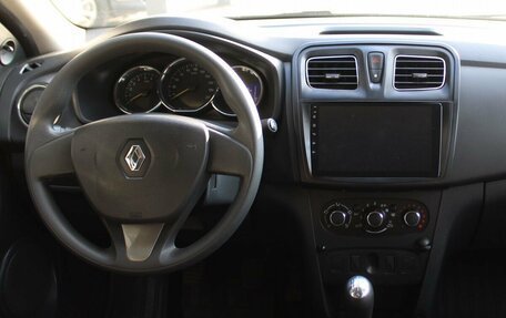 Renault Logan II, 2017 год, 569 000 рублей, 10 фотография