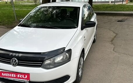Volkswagen Polo VI (EU Market), 2013 год, 650 000 рублей, 2 фотография