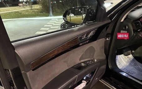 Audi A8, 2011 год, 1 650 000 рублей, 7 фотография