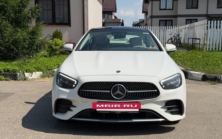 Mercedes-Benz E-Класс, 2020 год, 5 350 000 рублей, 2 фотография