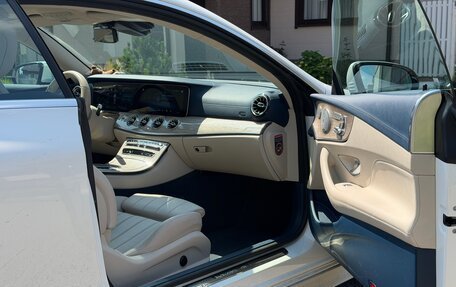 Mercedes-Benz E-Класс, 2020 год, 5 350 000 рублей, 8 фотография