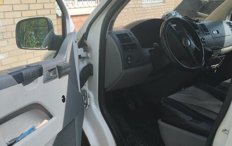 Volkswagen Transporter T5 рестайлинг, 2005 год, 746 000 рублей, 16 фотография