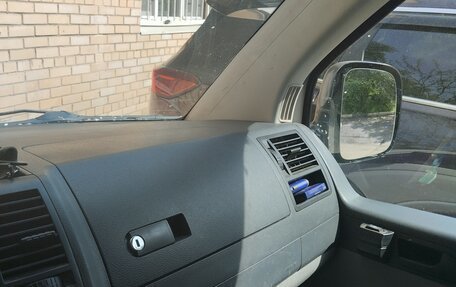 Volkswagen Transporter T5 рестайлинг, 2005 год, 746 000 рублей, 20 фотография