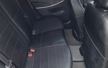 Hyundai Solaris II рестайлинг, 2013 год, 720 000 рублей, 3 фотография