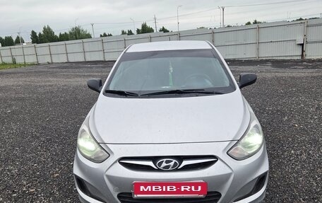 Hyundai Solaris II рестайлинг, 2013 год, 720 000 рублей, 12 фотография