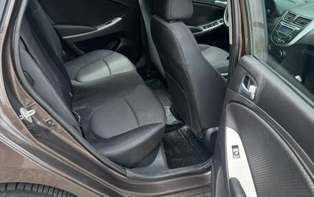 Hyundai Solaris II рестайлинг, 2016 год, 680 000 рублей, 16 фотография