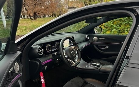 Mercedes-Benz E-Класс, 2018 год, 3 990 000 рублей, 13 фотография