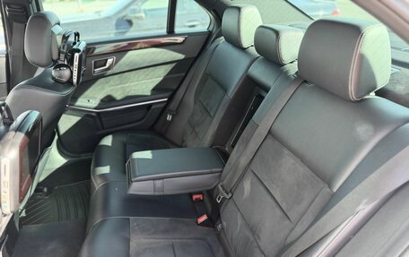 Mercedes-Benz E-Класс, 2013 год, 2 099 000 рублей, 35 фотография