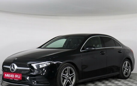 Mercedes-Benz A-Класс, 2020 год, 2 590 000 рублей, 2 фотография