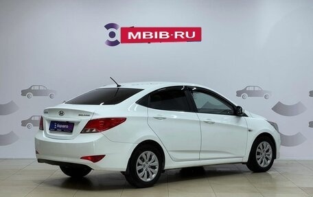 Hyundai Solaris II рестайлинг, 2015 год, 900 000 рублей, 3 фотография