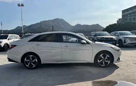 Hyundai Elantra, 2022 год, 1 596 000 рублей, 7 фотография