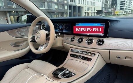Mercedes-Benz E-Класс, 2018 год, 5 200 000 рублей, 10 фотография