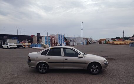 Opel Vectra B рестайлинг, 1998 год, 200 000 рублей, 4 фотография