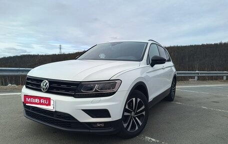 Volkswagen Tiguan II, 2020 год, 2 250 000 рублей, 2 фотография
