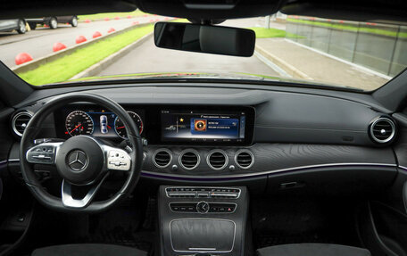 Mercedes-Benz E-Класс, 2019 год, 3 999 000 рублей, 12 фотография