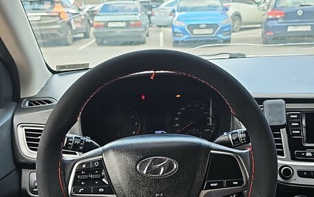 Hyundai Solaris II рестайлинг, 2021 год, 930 000 рублей, 10 фотография