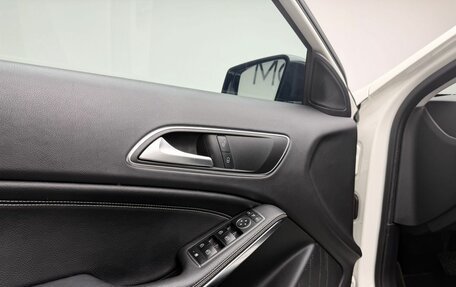 Mercedes-Benz GLA, 2016 год, 1 924 000 рублей, 11 фотография
