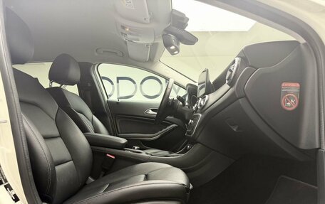 Mercedes-Benz GLA, 2016 год, 1 924 000 рублей, 15 фотография