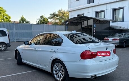 BMW 3 серия, 2011 год, 1 370 000 рублей, 9 фотография