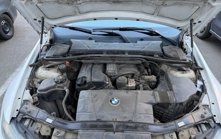BMW 3 серия, 2011 год, 1 370 000 рублей, 28 фотография