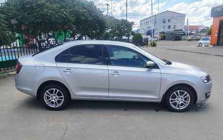 Skoda Rapid I, 2018 год, 1 300 000 рублей, 4 фотография
