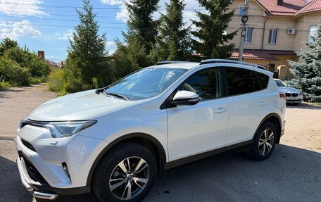 Toyota RAV4, 2018 год, 2 550 000 рублей, 4 фотография