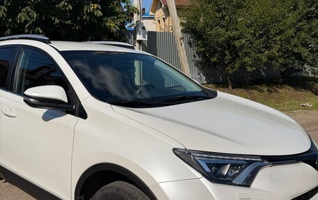 Toyota RAV4, 2018 год, 2 550 000 рублей, 6 фотография