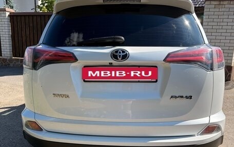Toyota RAV4, 2018 год, 2 550 000 рублей, 5 фотография
