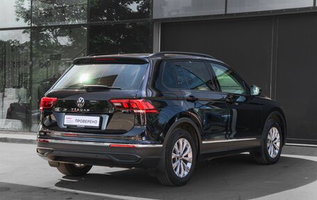 Volkswagen Tiguan II, 2021 год, 2 690 000 рублей, 4 фотография