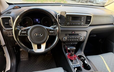 KIA Sportage IV рестайлинг, 2018 год, 1 850 000 рублей, 5 фотография