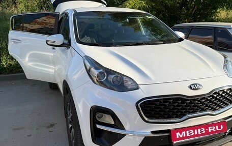 KIA Sportage IV рестайлинг, 2018 год, 1 850 000 рублей, 3 фотография