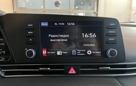 Hyundai Elantra, 2021 год, 2 060 000 рублей, 14 фотография