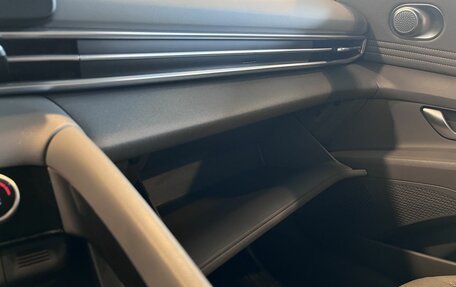 Hyundai Elantra, 2021 год, 2 060 000 рублей, 30 фотография