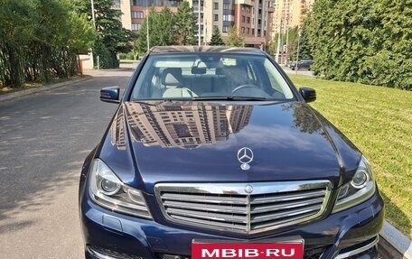 Mercedes-Benz C-Класс, 2012 год, 1 800 000 рублей, 1 фотография