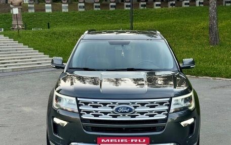 Ford Explorer VI, 2018 год, 2 480 000 рублей, 4 фотография