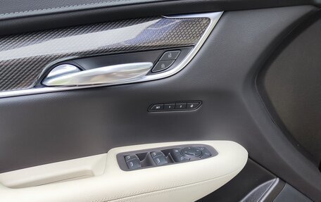 Cadillac XT5 I рестайлинг, 2022 год, 5 600 000 рублей, 13 фотография