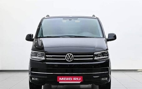 Volkswagen Multivan T6 рестайлинг, 2019 год, 6 905 000 рублей, 4 фотография