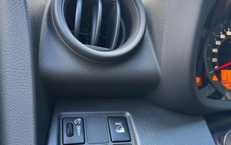 Toyota RAV4, 2011 год, 1 650 000 рублей, 12 фотография