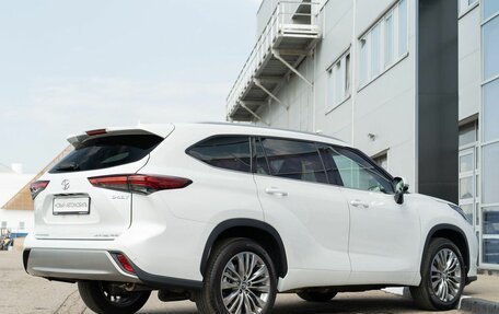Toyota Highlander, 2026 год, 5 500 000 рублей, 6 фотография