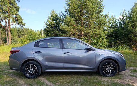 KIA Rio IV, 2017 год, 1 600 000 рублей, 2 фотография