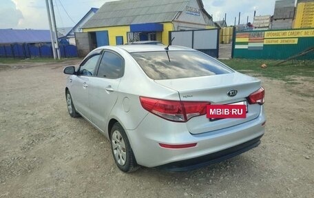 KIA Rio III рестайлинг, 2015 год, 880 000 рублей, 4 фотография
