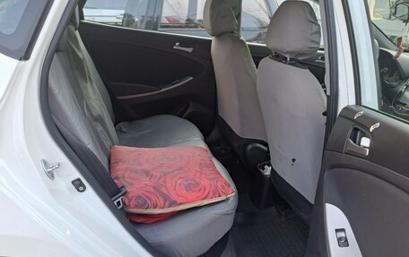 Hyundai Solaris II рестайлинг, 2014 год, 850 000 рублей, 4 фотография