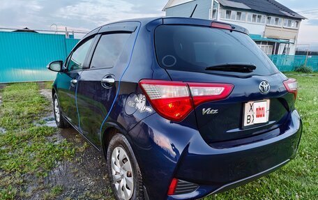 Toyota Vitz, 2018 год, 1 350 000 рублей, 4 фотография