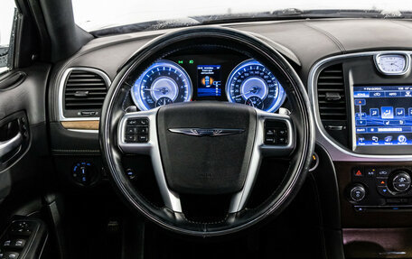 Chrysler 300C II, 2012 год, 1 399 000 рублей, 16 фотография